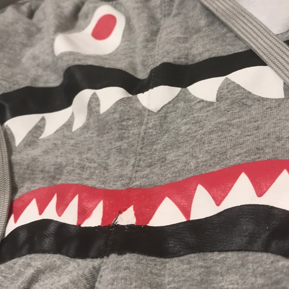 Abathing ape - Picture 2 of 8